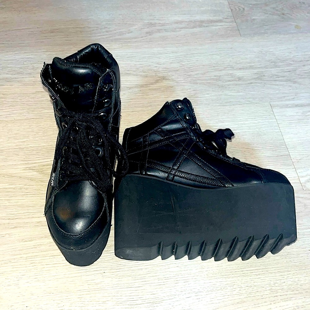 KILLSTAR Black Platform Lace Up Boots 6